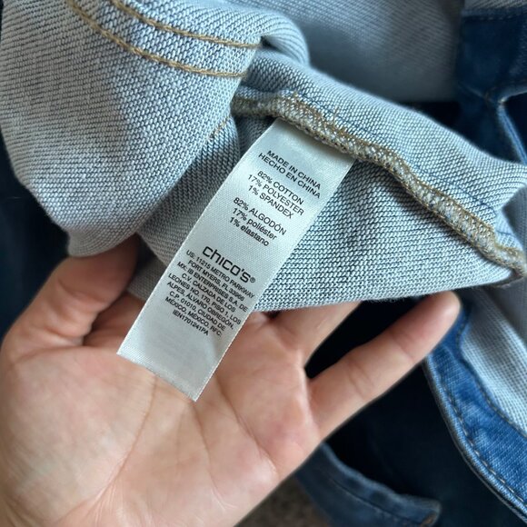 Chicos Womens Sz Medium Denim Jacket With Zip Closure Cotton Blend Blue - Picture 10 of 10